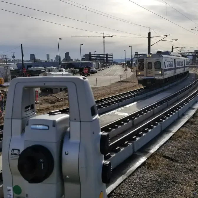 GEO-Instruments total station track monitoring