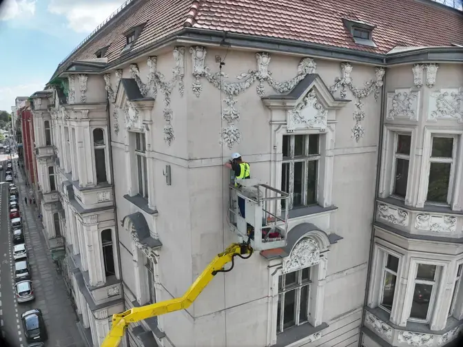 Monitoring przebudowy kamienicy przy al. Jana Pawła II 12 w Szczecinie